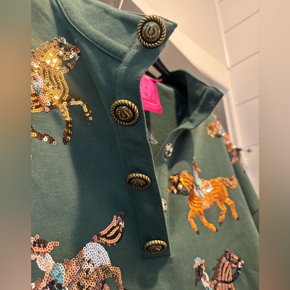 Queen of Sparkles Horse Riders Henley Sweatshirt Pullover Sequin Horseshoe Green - Picture 7 of 12
